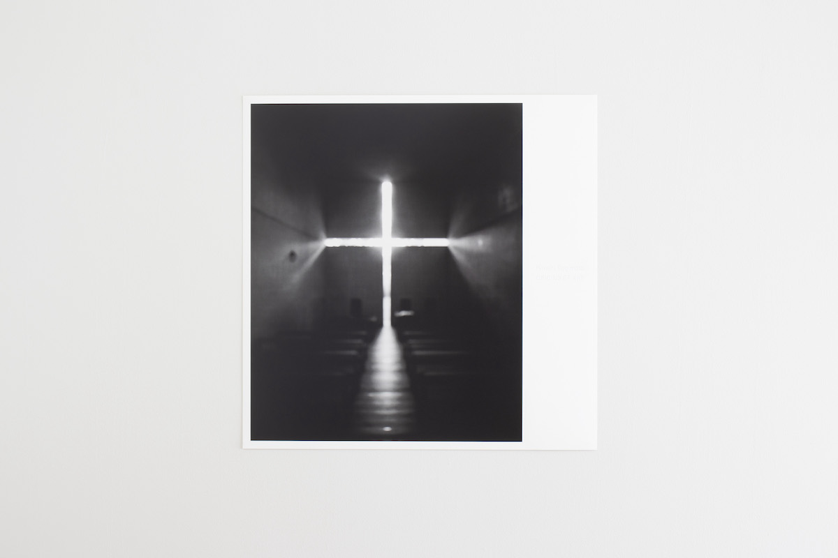 杉本博司の名作がコレクティブルなポスターになっている。見つけたら