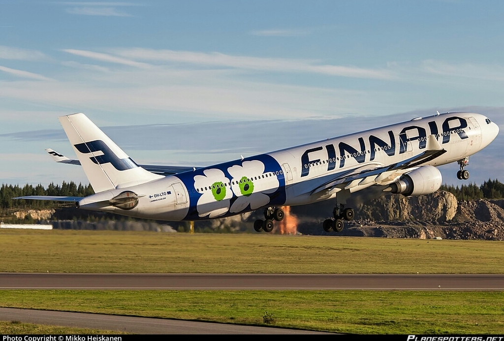 Finnair Airbus A330-300 Marimekko Unikko Livery - Features