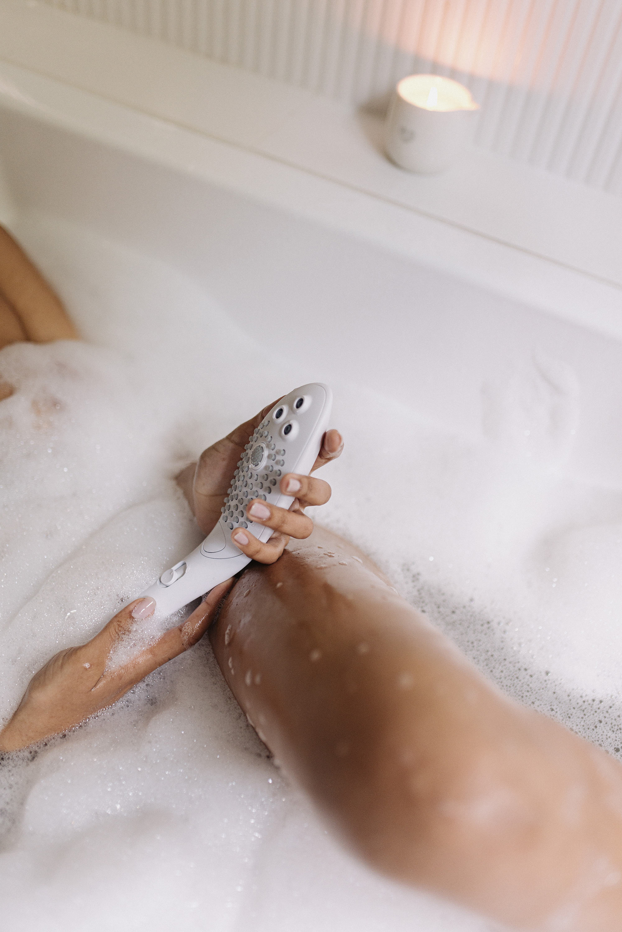 セクシュアルウエルネスに特化した水流が楽しめるシャワーヘッド「WAVE