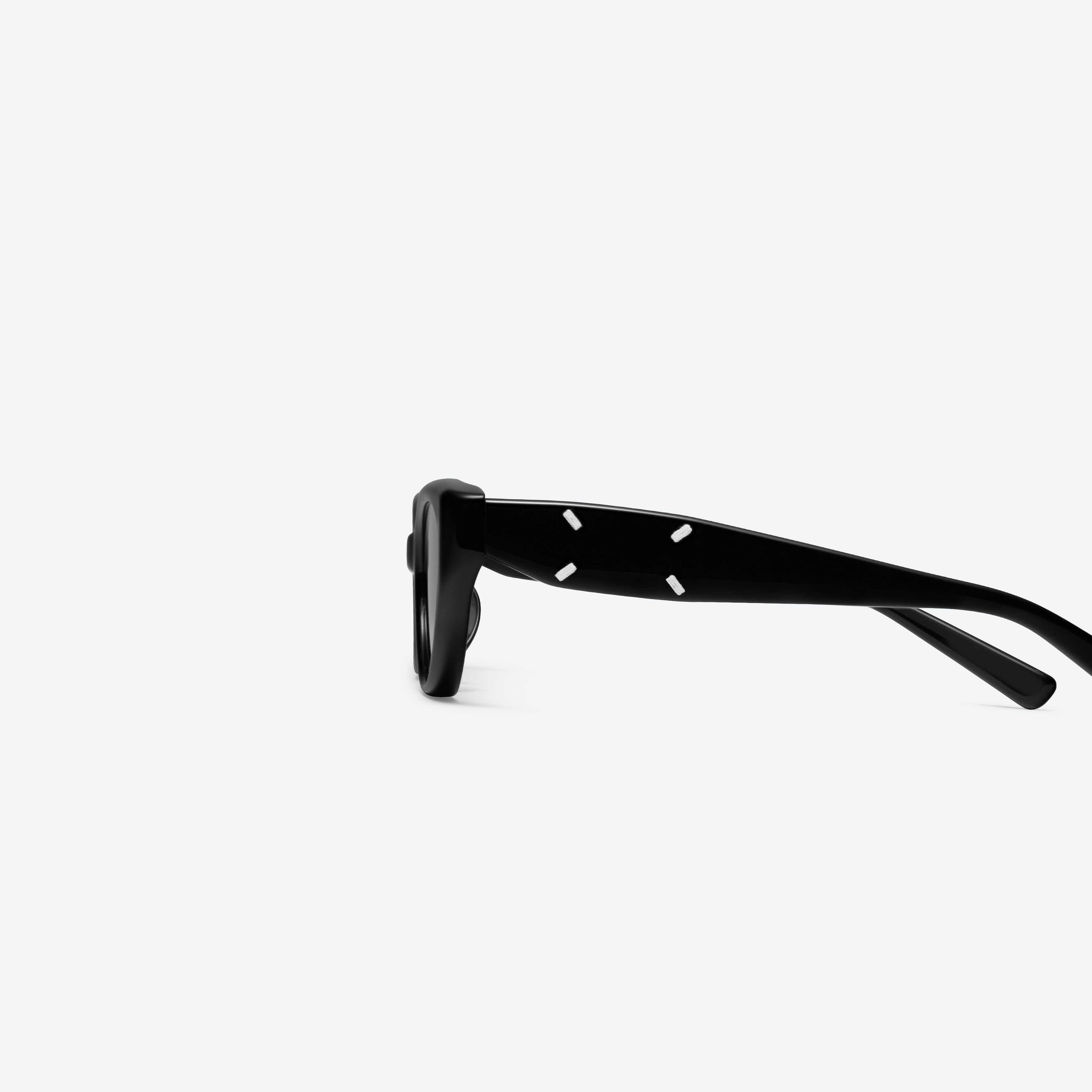 Maison Margiela - MM108 01 | Gentle Monster INT Official Site