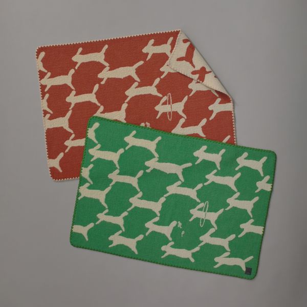 ミナペルホネン eメッツァ モミの木ブランケット 貴重 新品、未使用