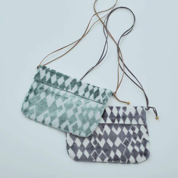 brillant pear bag - minä perhonen