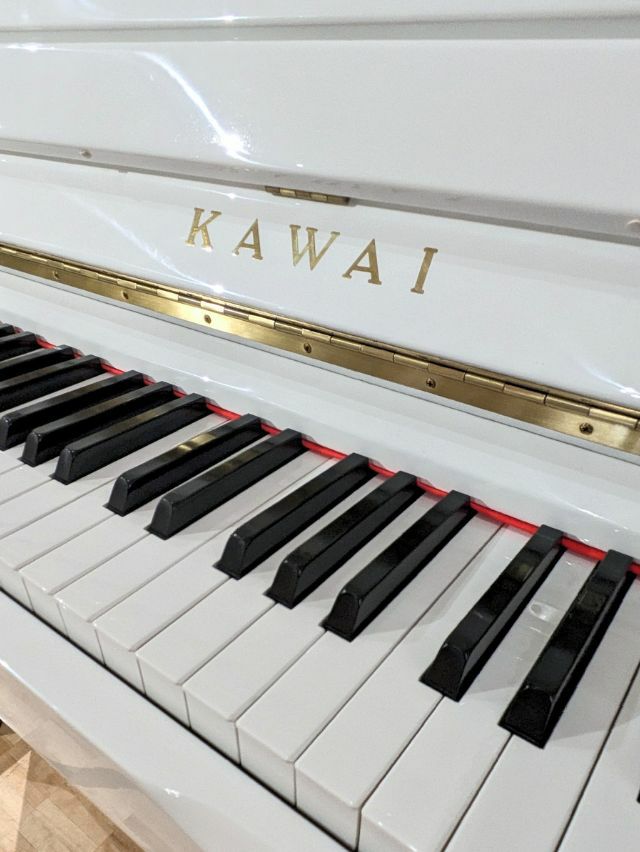 KAWAI（カワイ） LD22WF ホワイト 中古ピアノ ラグジュアリーデザイン