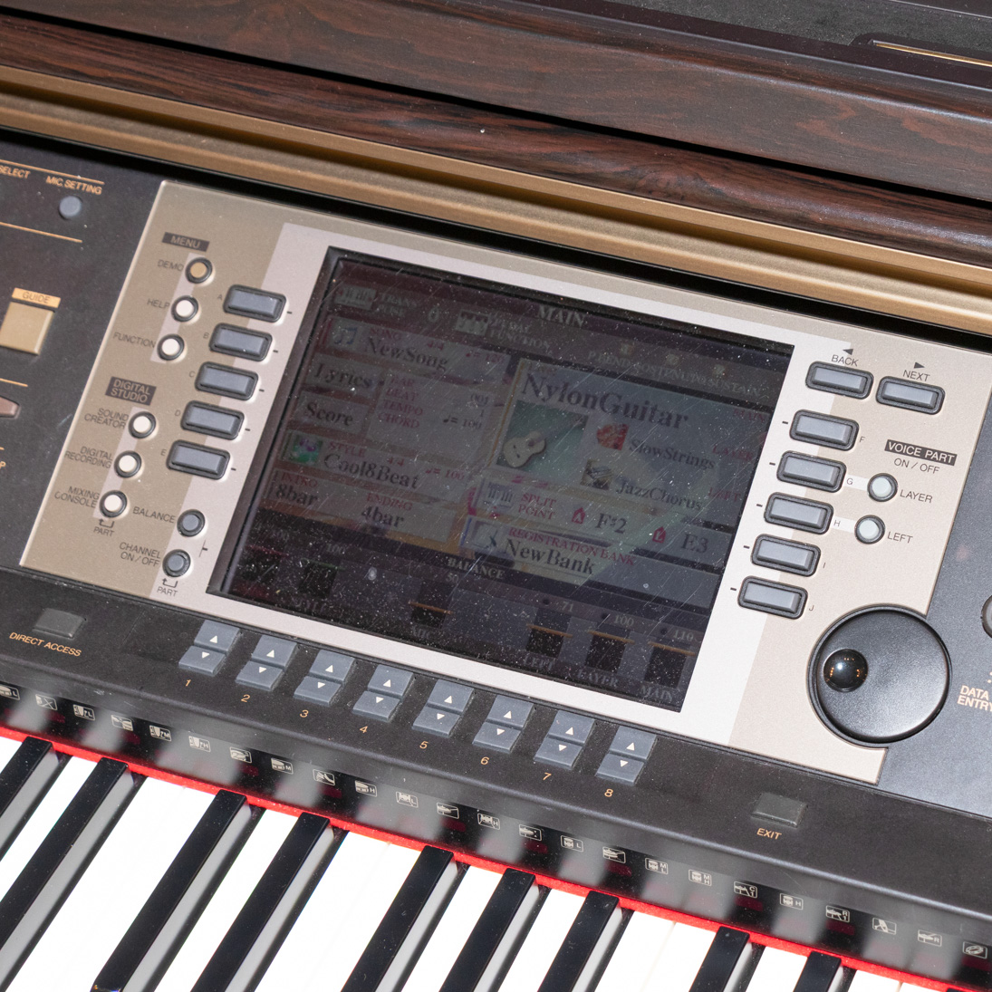 YAMAHA Clavinova Electric Keyboard | Grandview Mercantile