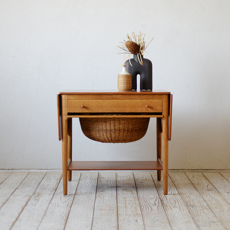 Hans J. Wegner AT33 Sewing Table D-R212D647 | 北欧家具 北欧