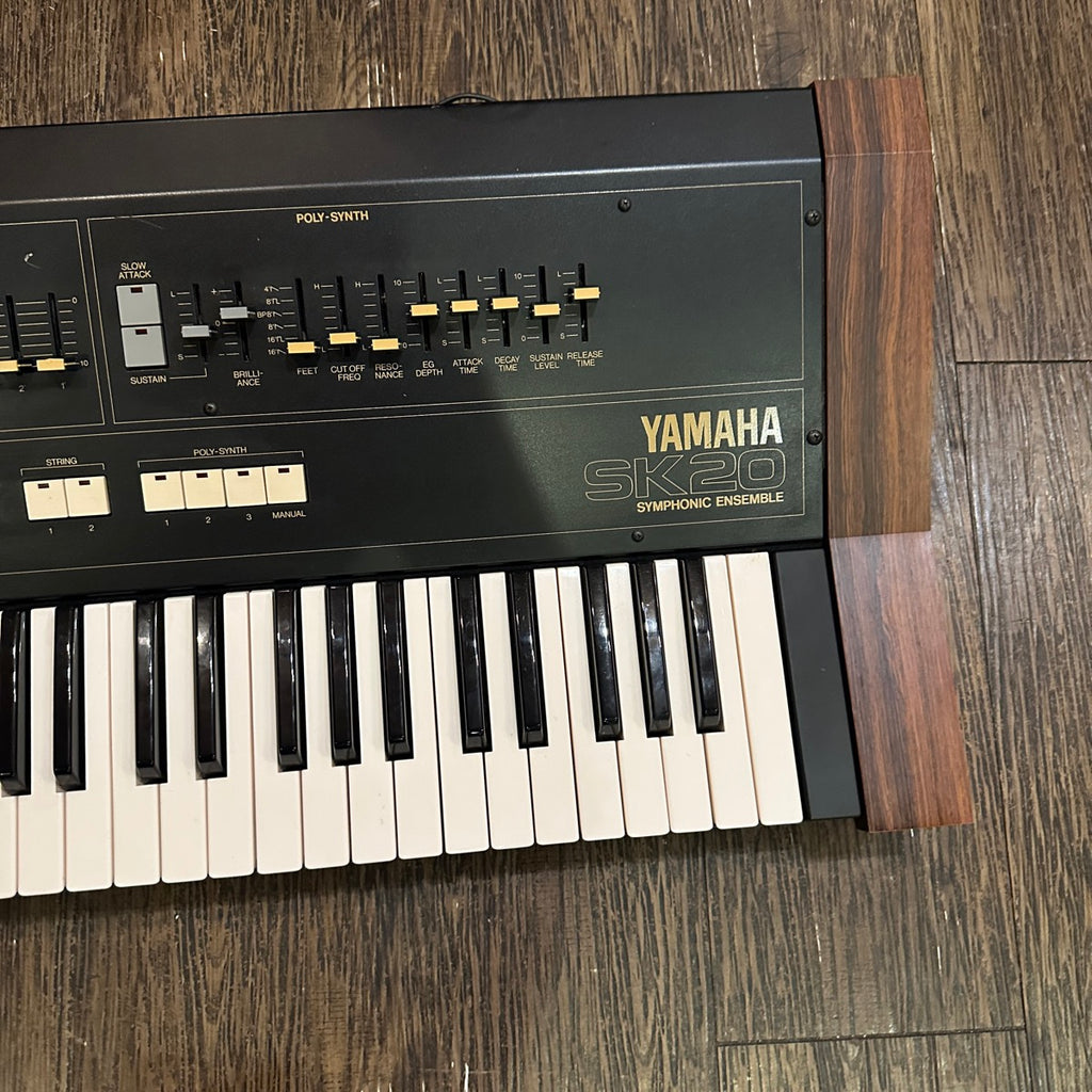 Yamaha SK-20 Symphonic Ensemble 61 Key Synthesizer 1980 - W/ Case