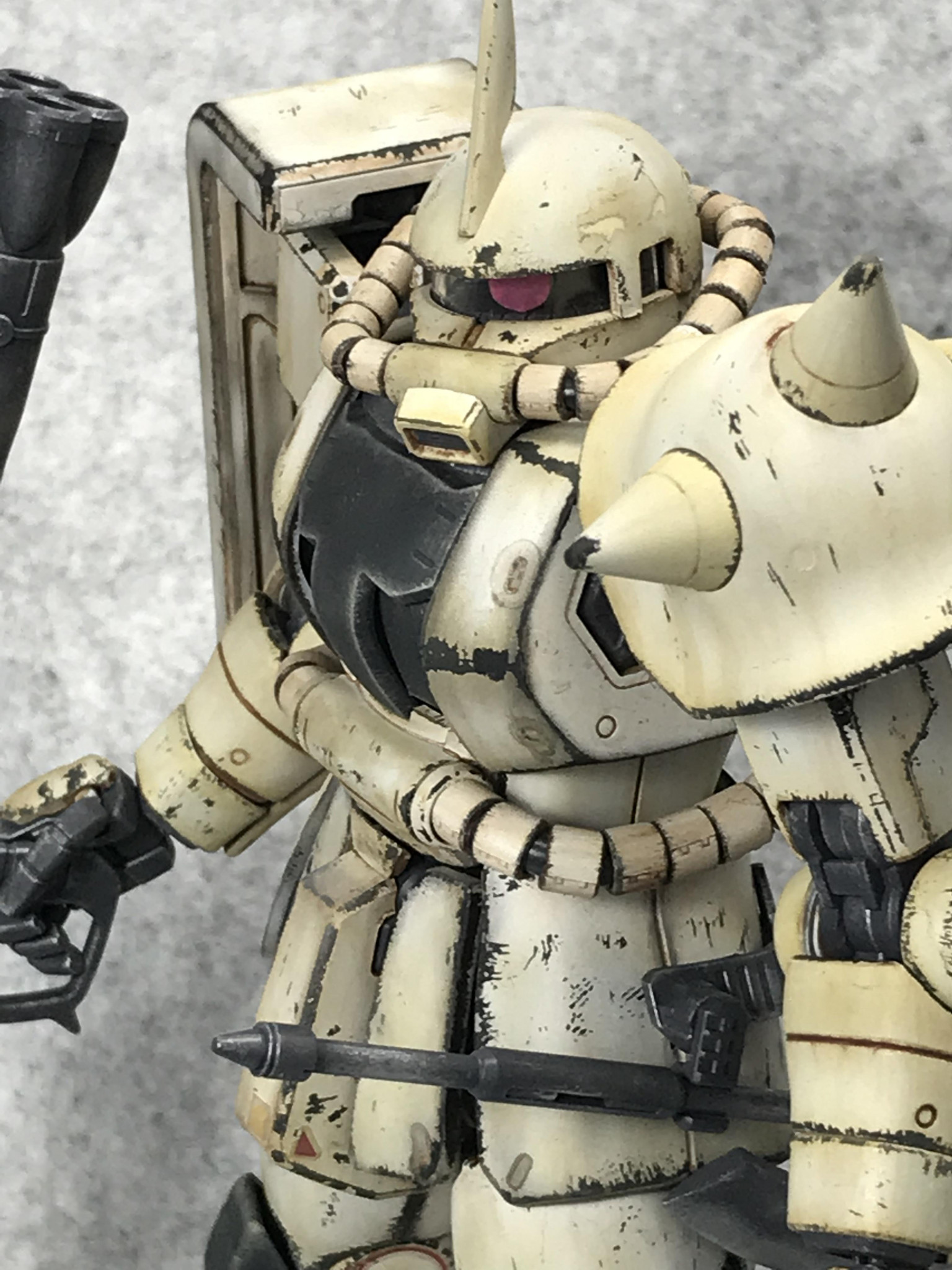 MG ザク ホワイトオーガ｜まこ吉さんのガンプラ作品｜GUNSTA（ガンスタ）