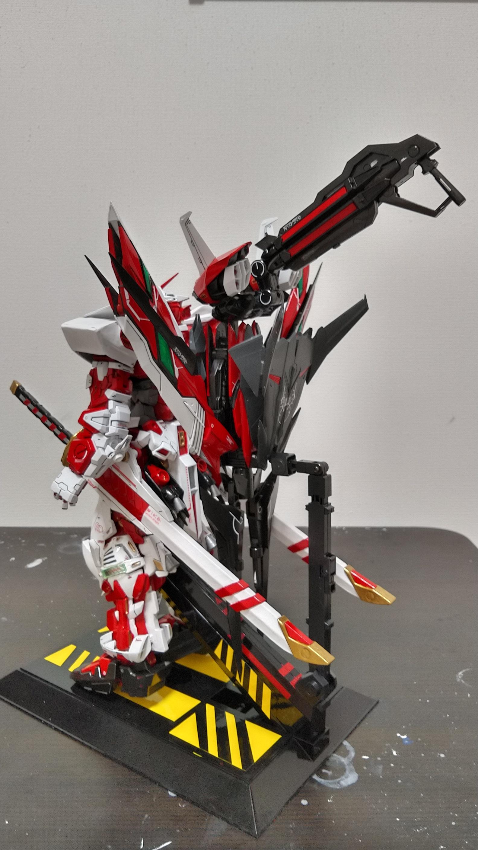 PGガンダムアストレイレッドフレーム改｜川ちゃんさんのガンプラ作品