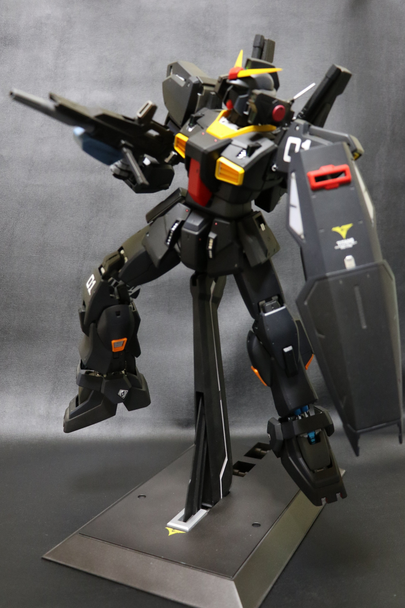 PG ガンダムMk-II ティターンズカラー｜RC200さんのガンプラ作品