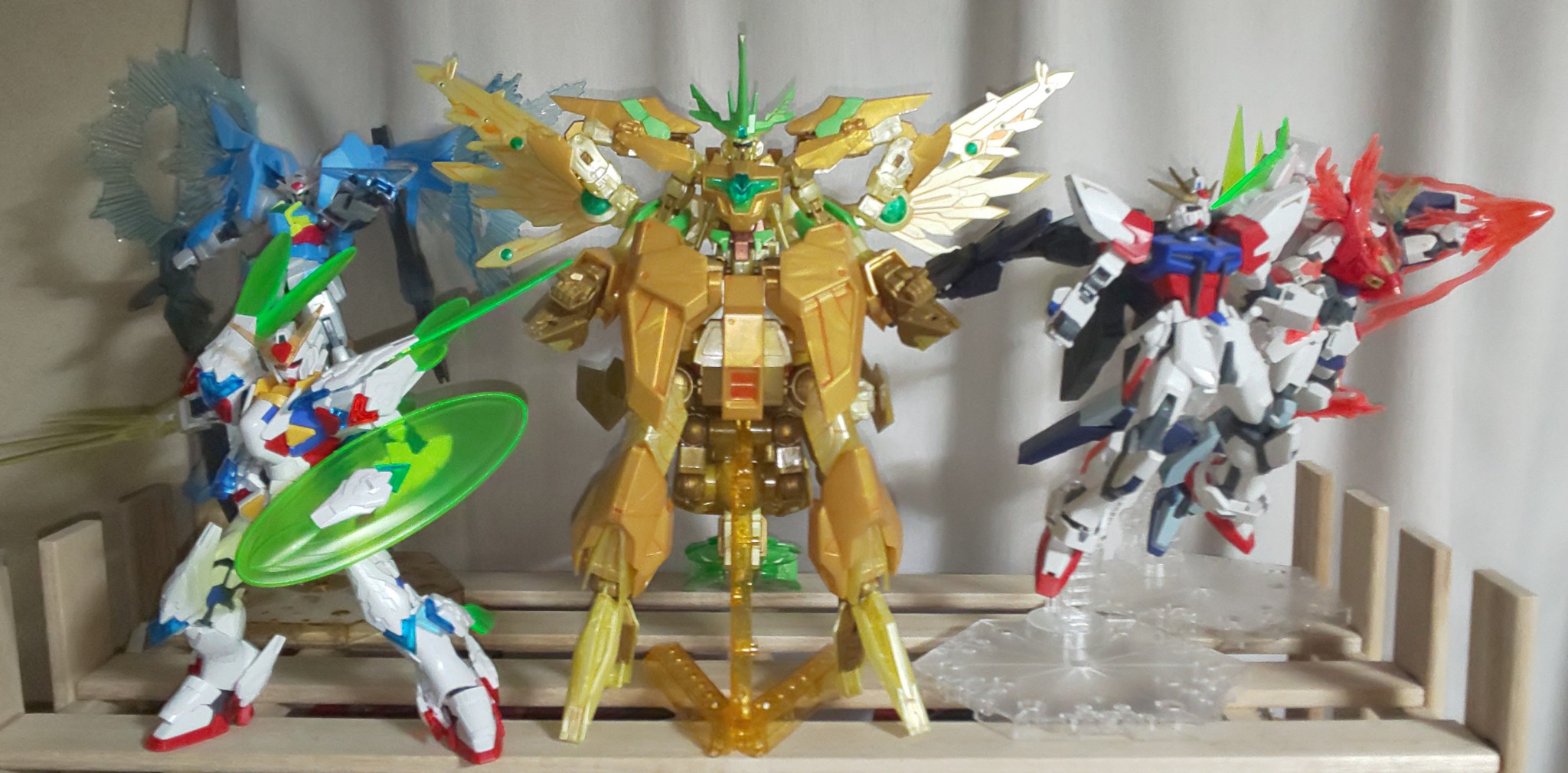 ビルドシリーズ集結！｜kーtaroさんのガンプラ作品｜GUNSTA（ガンスタ）