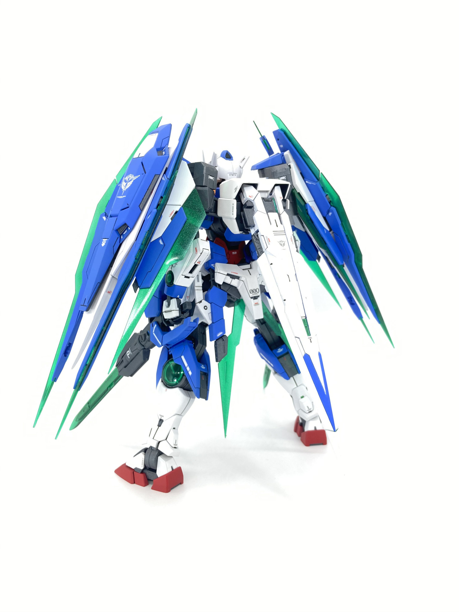 ダブルオークアンタ・リグレッション｜すいさんのガンプラ作品｜GUNSTA