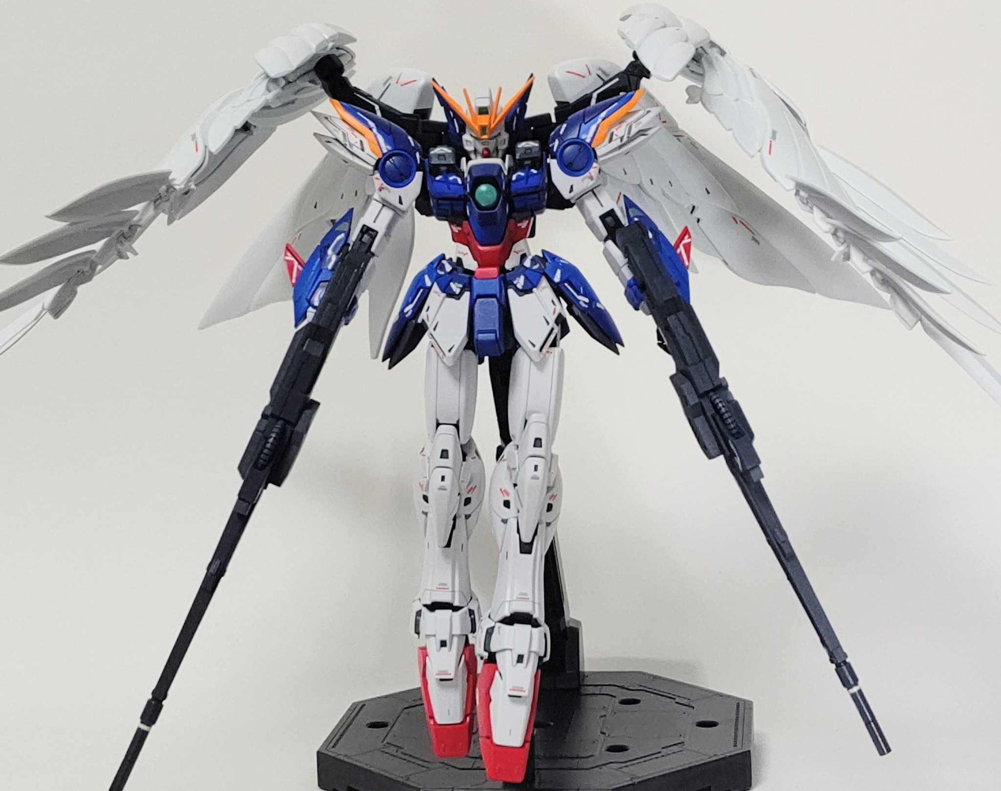 ウイングガンダムゼロカスタムver.ka｜@KAZandKirarinさんのガンプラ