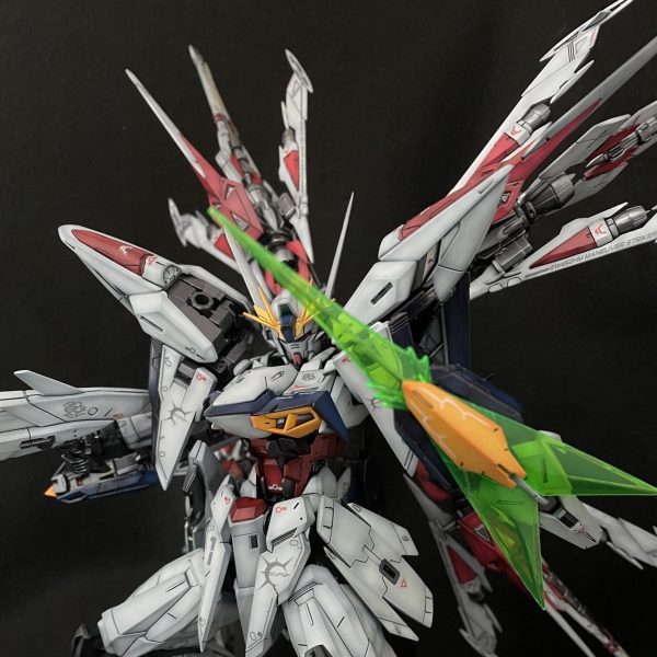 エクリプスガンダム-マニューバストライカー装備-｜タルタルさんの