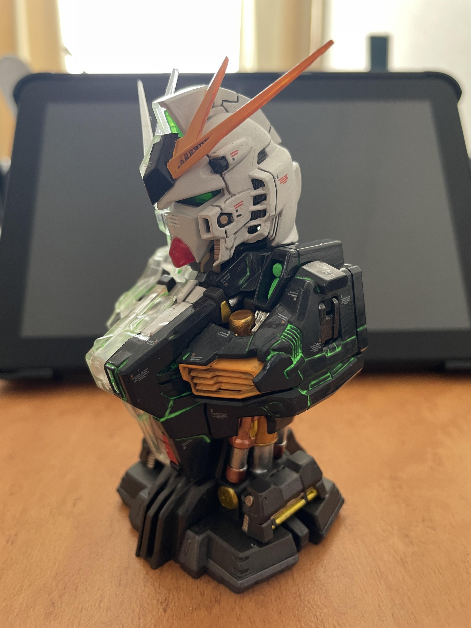MSメカニカルバストνガンダム｜丸ノフさんのガンプラ作品｜GUNSTA