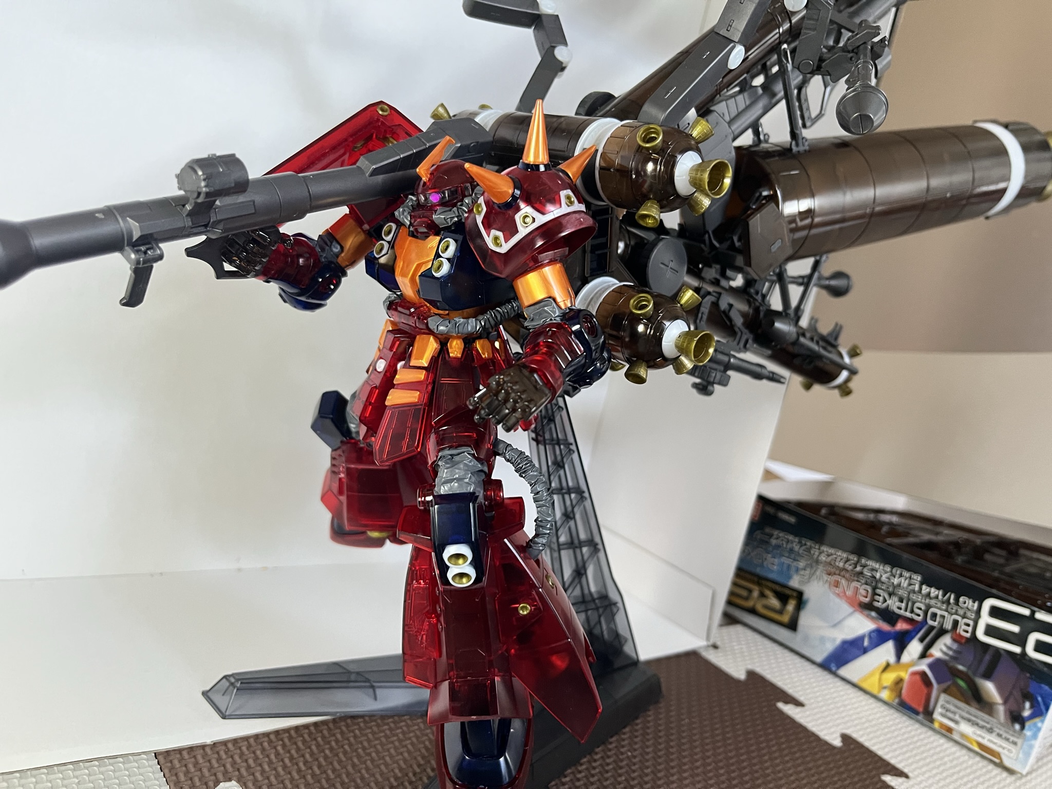 MG 高機動型ザク”サイコ・ザク”Ver.Ka[ハーフメカニカルクリア]｜ゆう