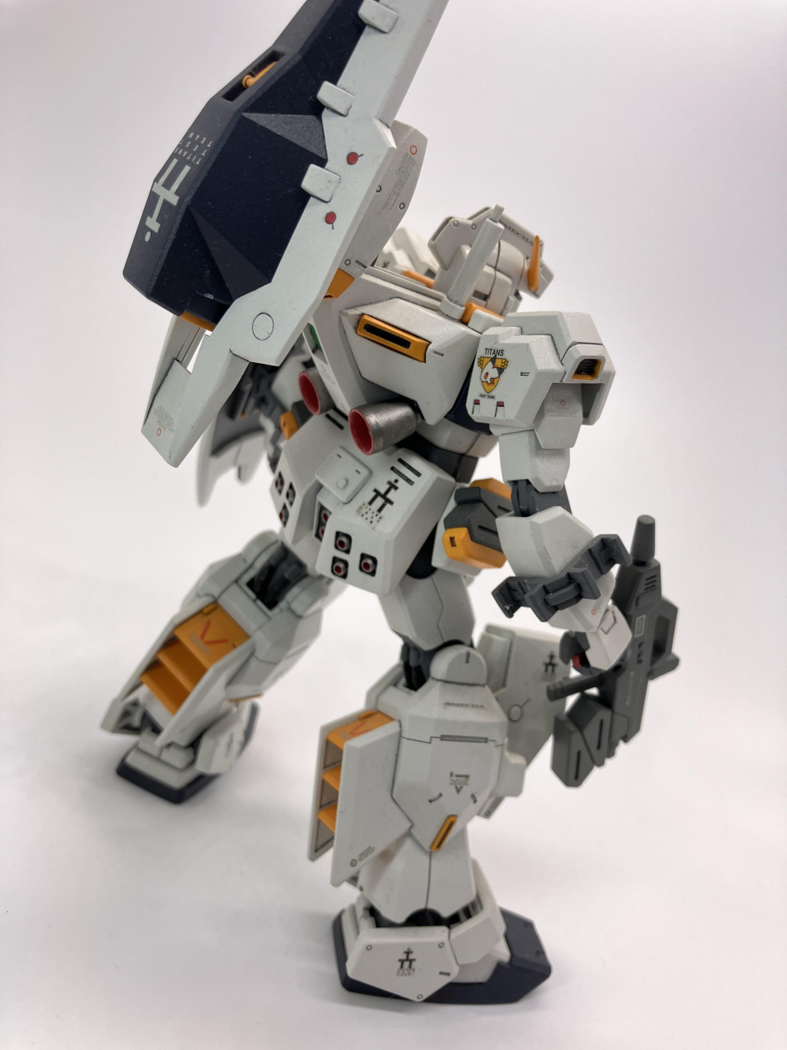 HGUC ヘイズル改 ガンダムTR-1 全塗装｜ASURさんのガンプラ作品