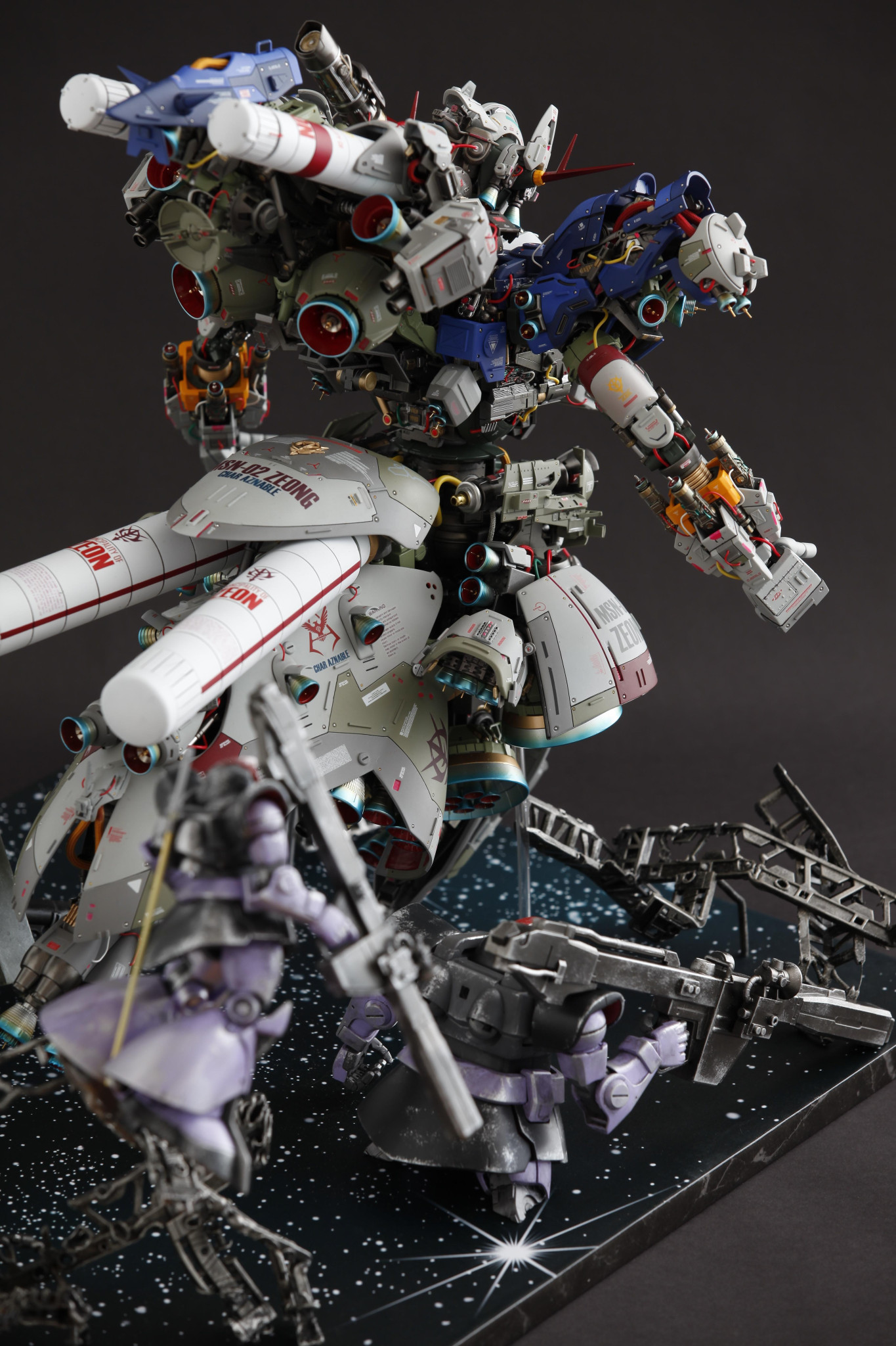 MSN-02 ZEONG 『脚がないぞ？新型か？あれで正解なのか？』｜しんきち