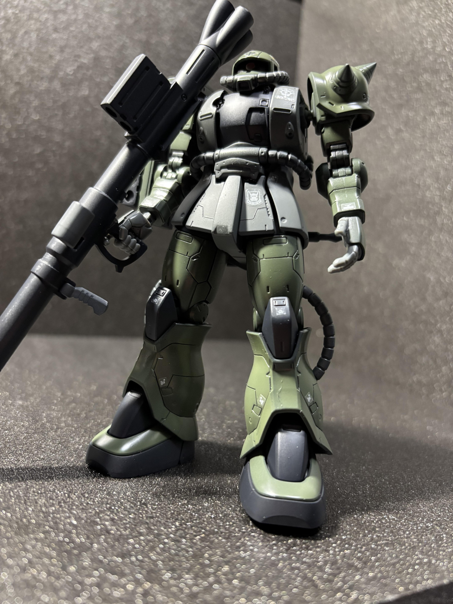 HG オリジン版ザク 全塗装｜mesoEVO10さんのガンプラ作品｜GUNSTA