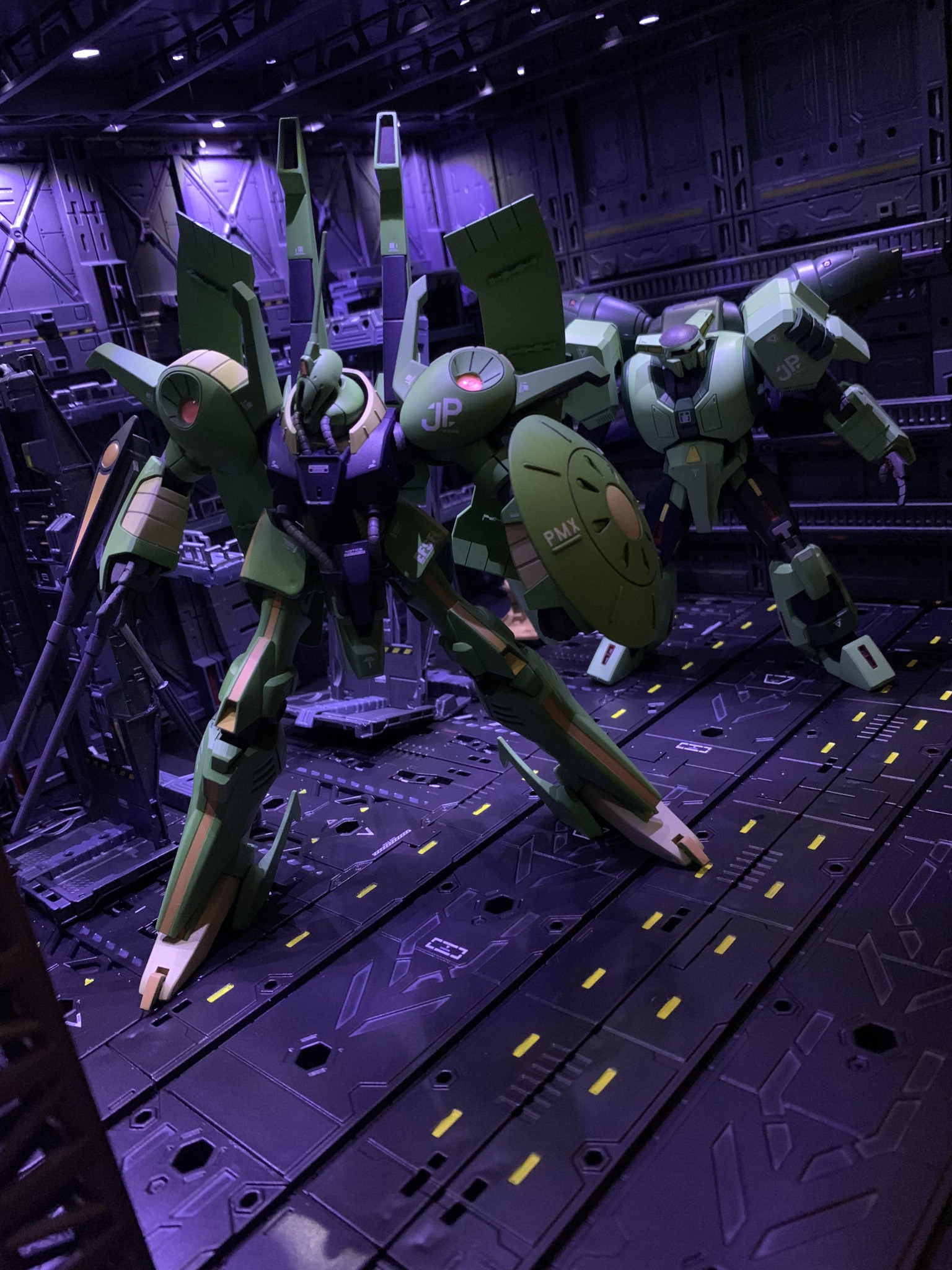 機動戦士Zガンダム放映40周年記念ジオラマ｜w-cheesemeltさんの