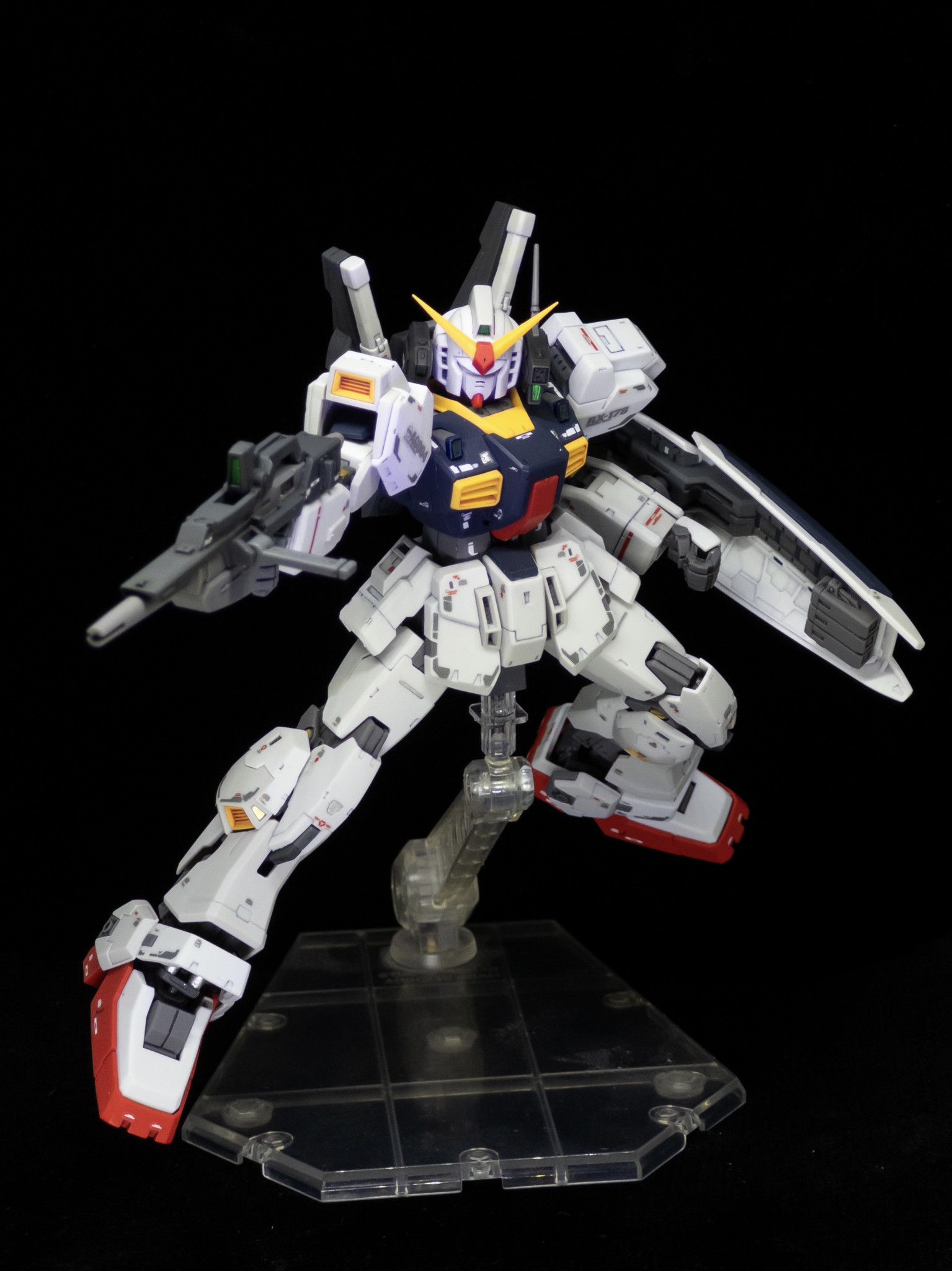 RG ガンダムMk-II(エゥーゴ仕様) + Gディフェンサー｜帽子さんの