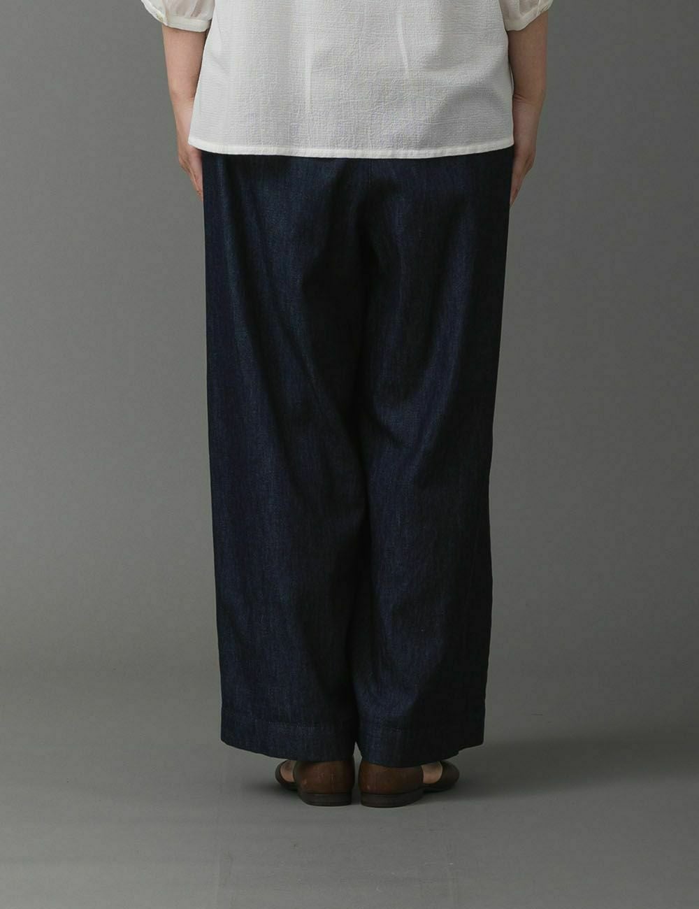 ムラ糸ライトデニムパンツ山薄荷（やまはっか） | 石見銀山 群言堂