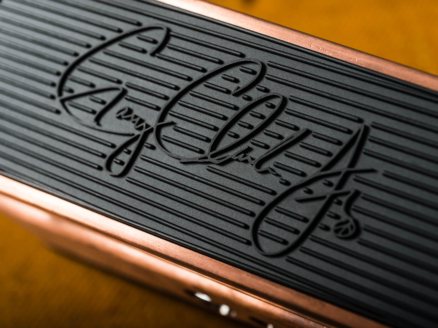 Review: Dunlop GCJ95 Gary Clark Jr Cry Baby & DB01B Dimebag Cry