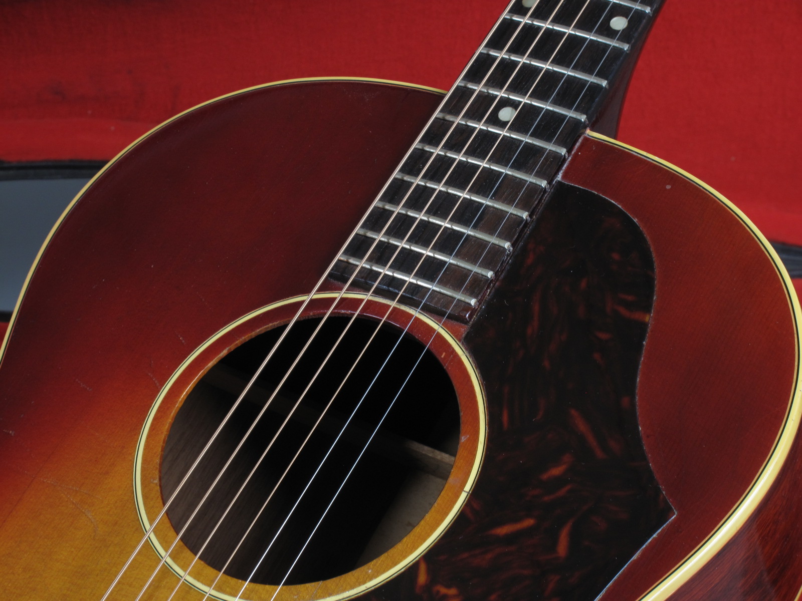 1963 Gibson B-25 – Sunburst – GuitarPoint