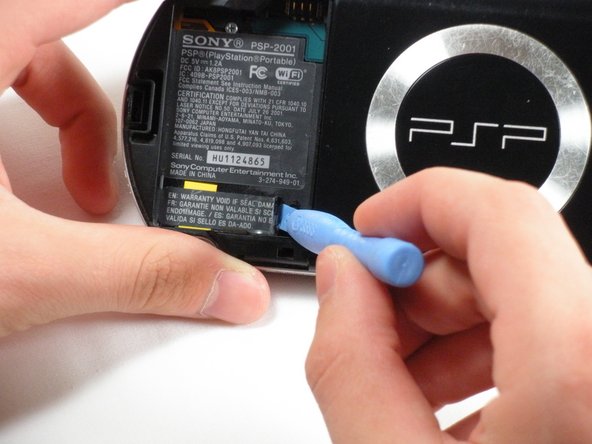 PSP 2000 メモリスティックスロットの交換 - iFixit 修理ガイド