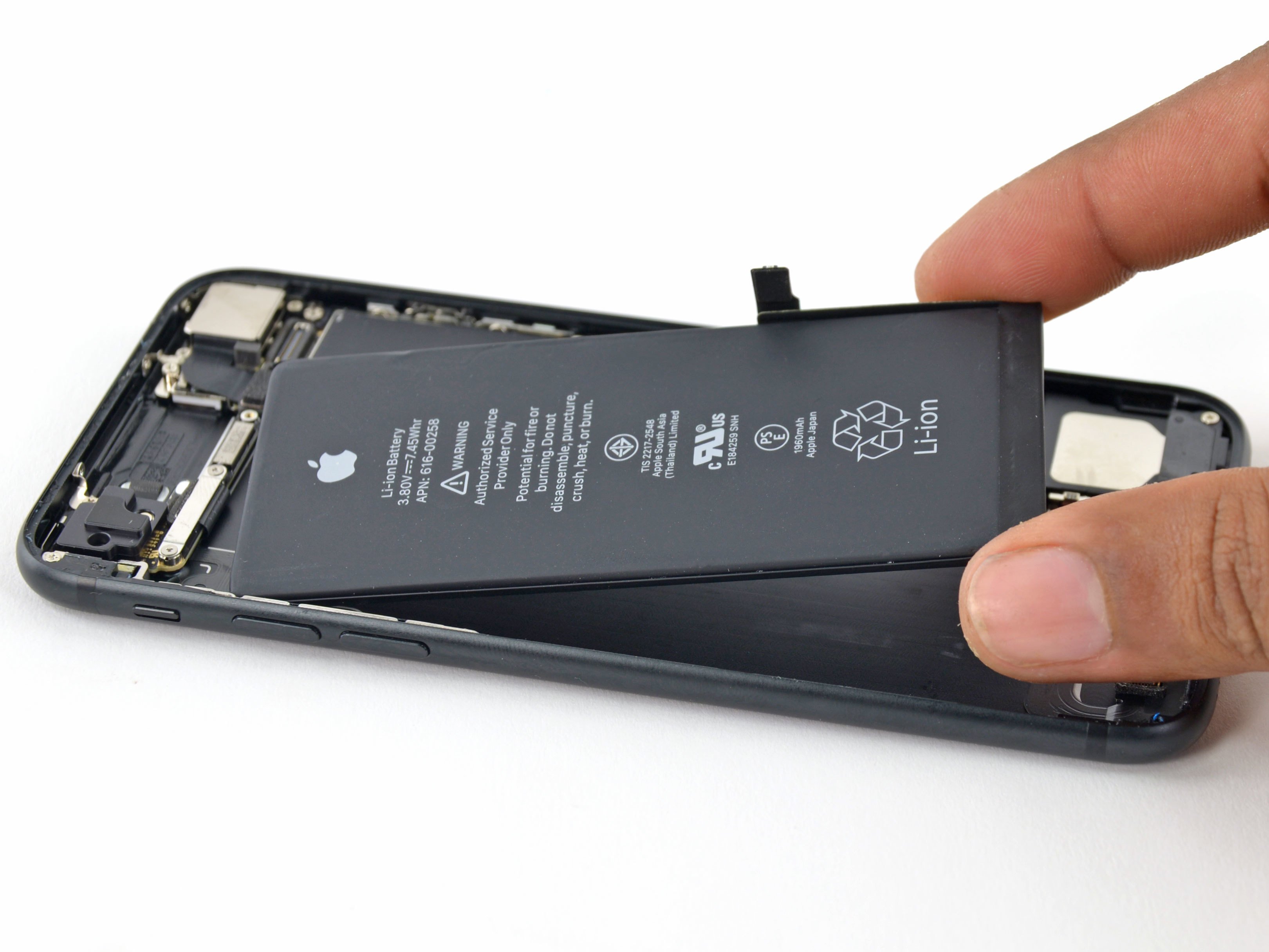 iPhone 7 のバッテリーの交換 - iFixit 修理ガイド