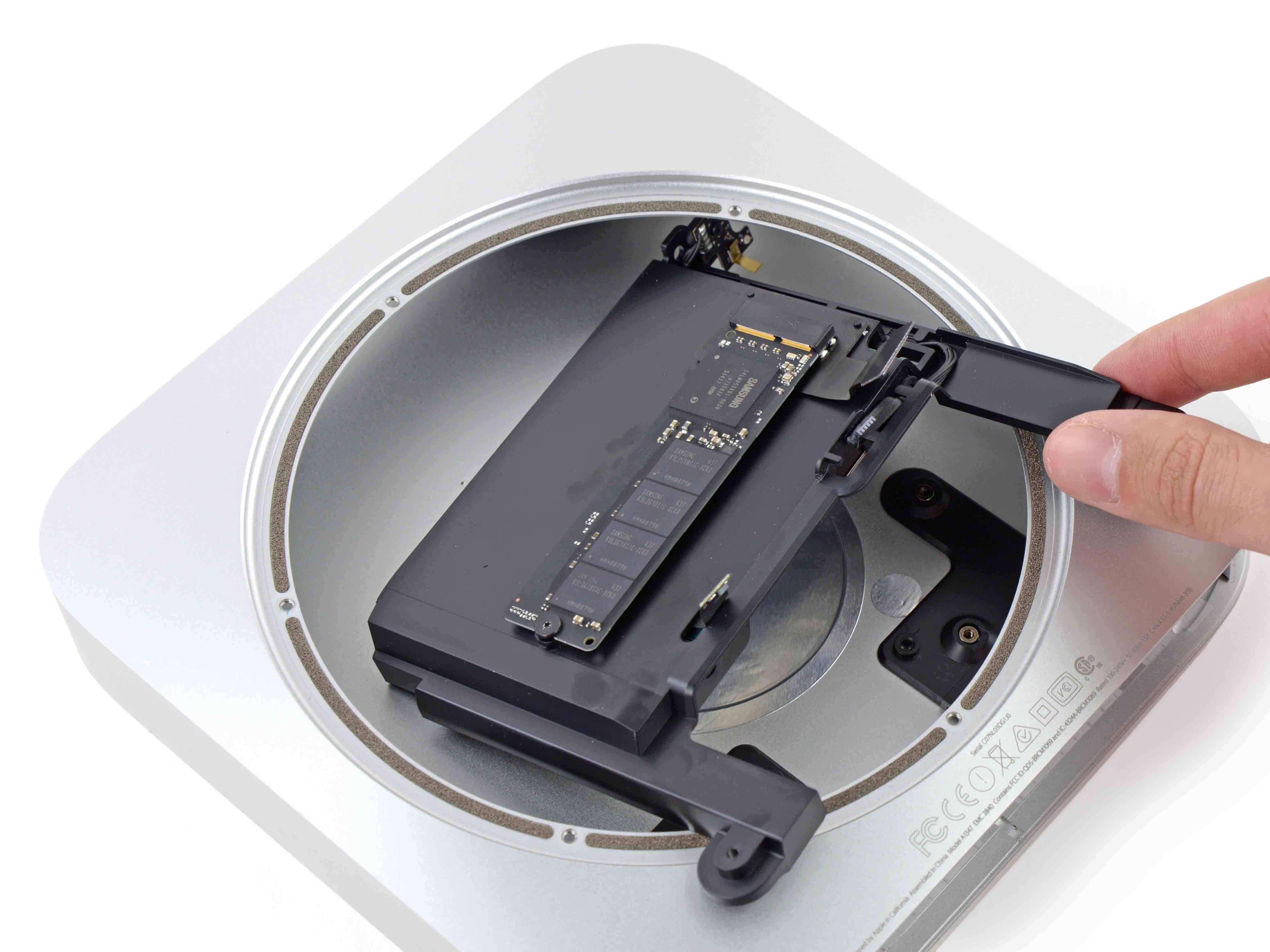 Mac mini Late 2014 Drive Tray Replacement - iFixit Repair Guide