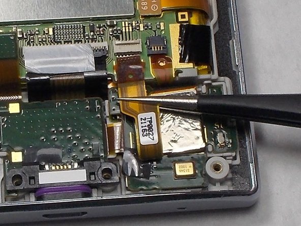 Sharp Aquos Crystal マザーボードの交換 - iFixit 修理ガイド