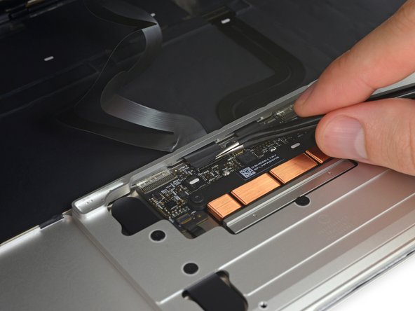 Retina MacBook 2015 バッテリー の交換 - iFixit 修理ガイド