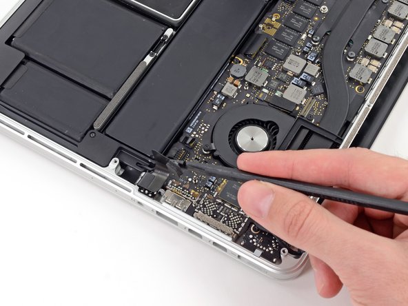 MacBook Pro 13インチ Retina Display Late 2012 バッテリーの交換