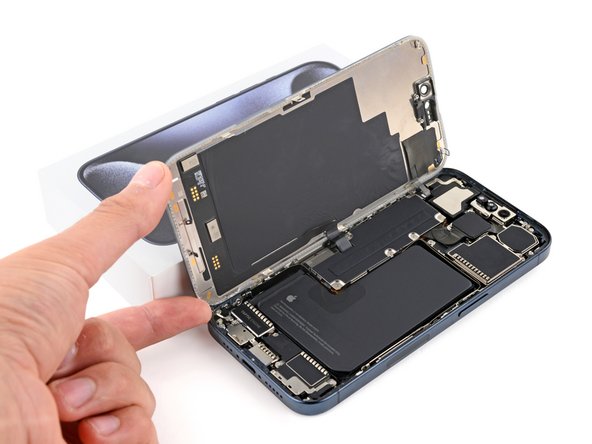 iPhone 15 Pro バッテリーの交換 - iFixit 修理ガイド