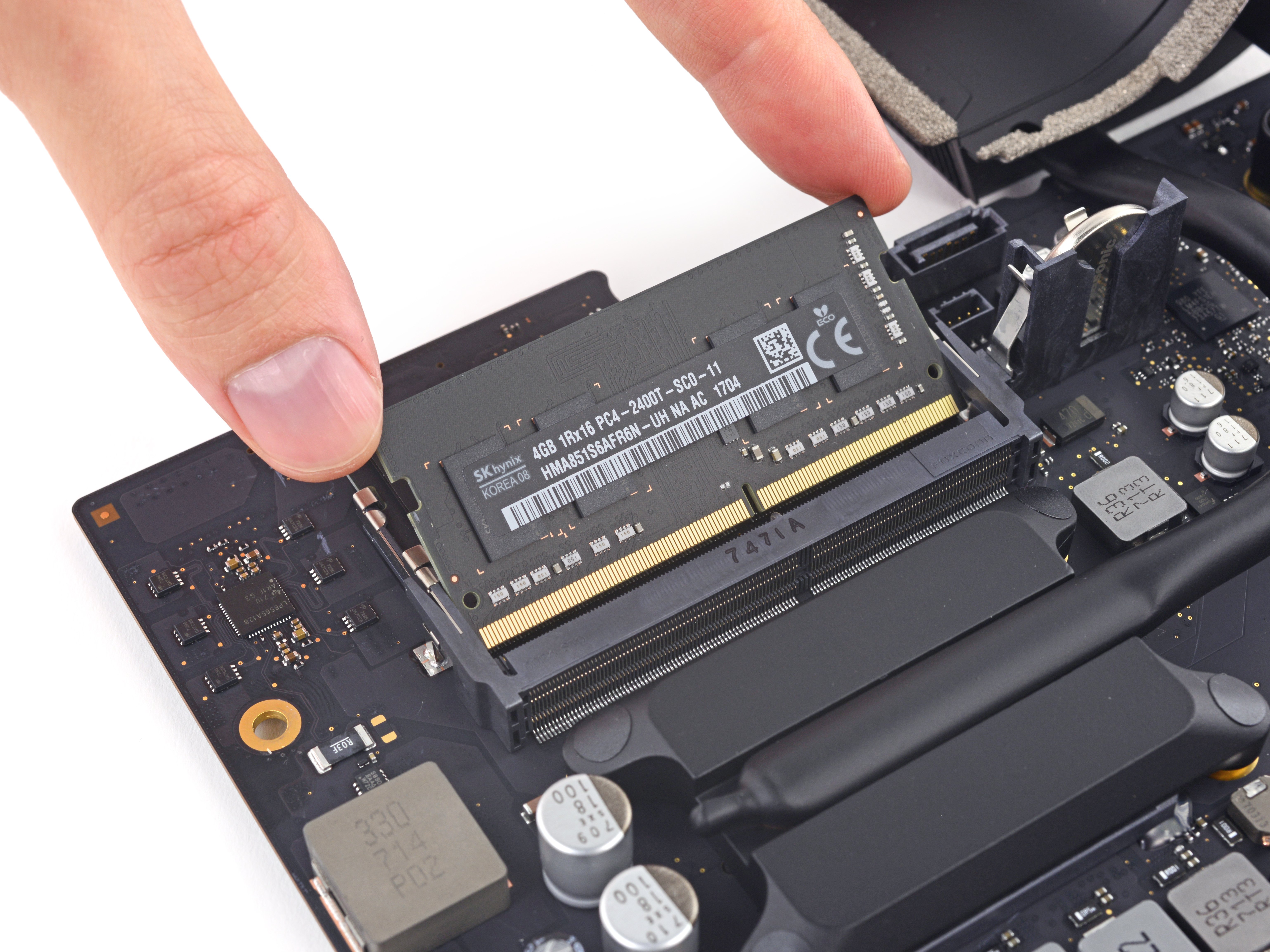 iMac Intel 21.5インチ Retina 4K Display 2019 RAMの交換 - iFixit
