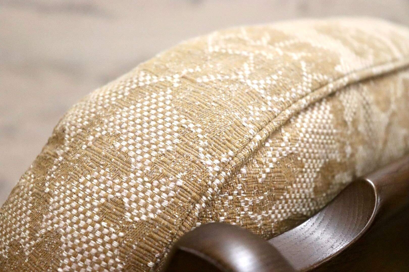 GMHS257B○飛騨産業 / HIDA キツツキ 穂高 アームチェア 1人掛けソファ