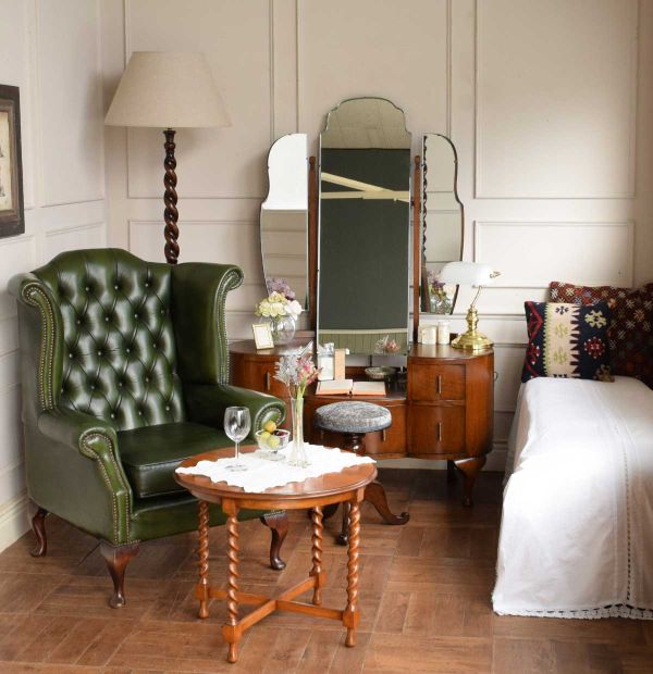 英国で見つけたスタンドライト、アンティークのフロアランプ（B22