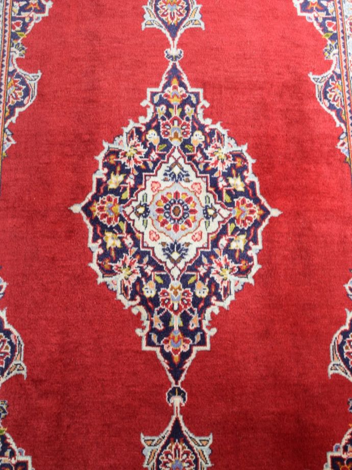 キャフサデザインが美しいオールドペルシャ絨毯、Kashan（カシャーン