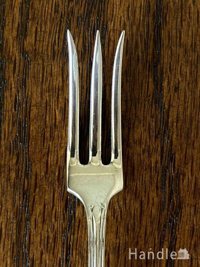 イギリスから届いたカトラリー、アンティークシルバープレートの