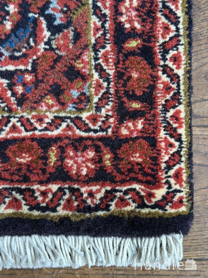 玄関マットに使えるペルシャ絨毯、ザンジャーンのおしゃれな手織りの