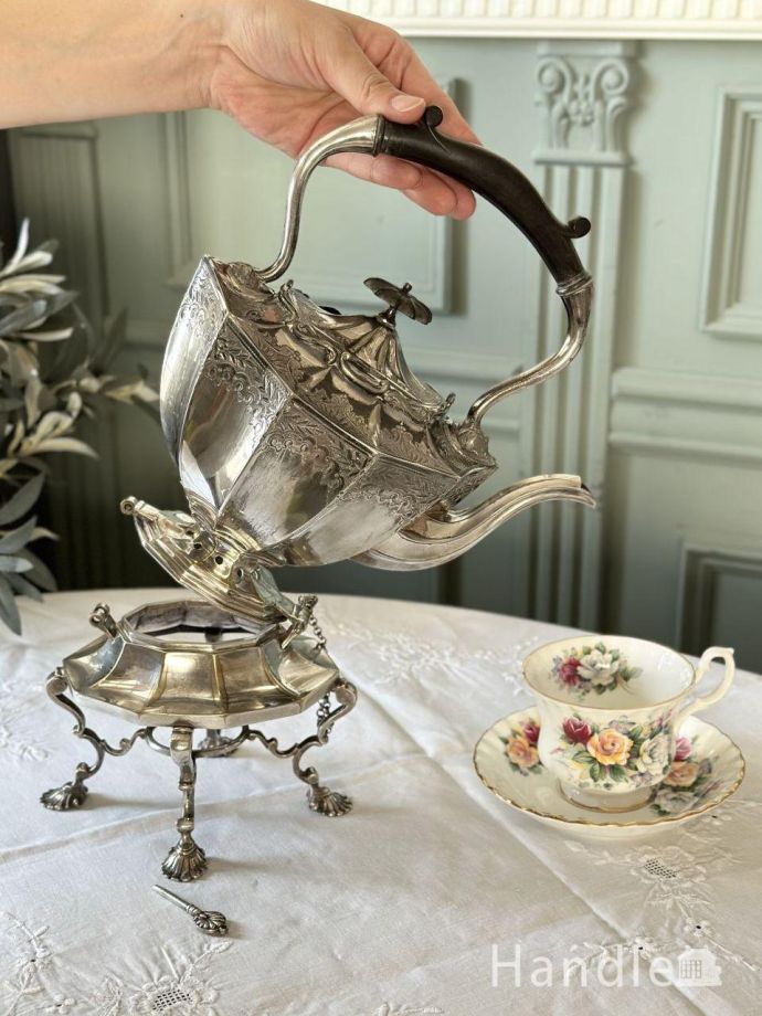 アンティークシルバーのティーケトル、イギリスから届いたアンティーク