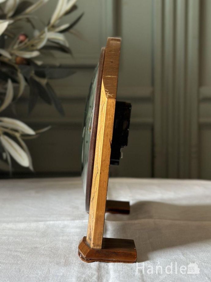 イギリスから届いたアンティーククロック、フレームがおしゃれな木製の