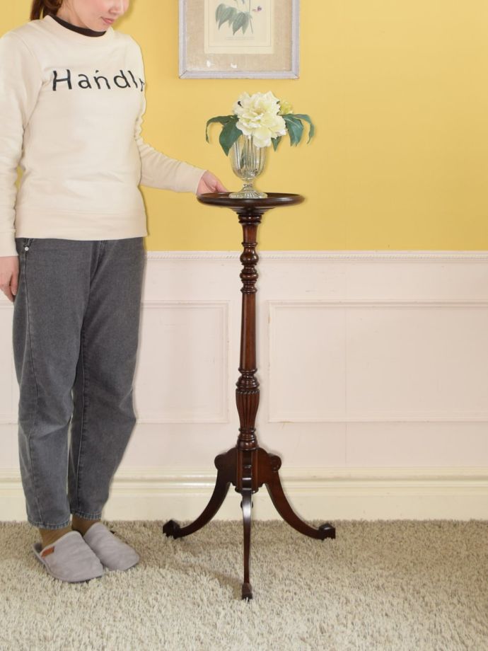 イギリスから届いた美しい花台、アンティークのプラントスタンド(q