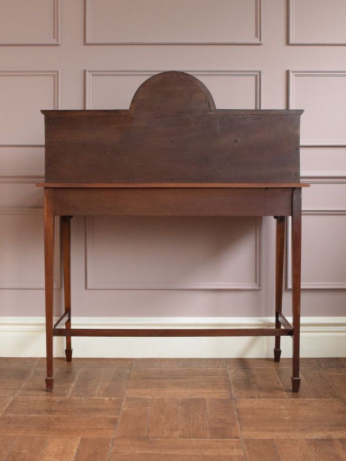 マホガニー材のアンティーク家具、美しい大人の書斎机レディデスク(q