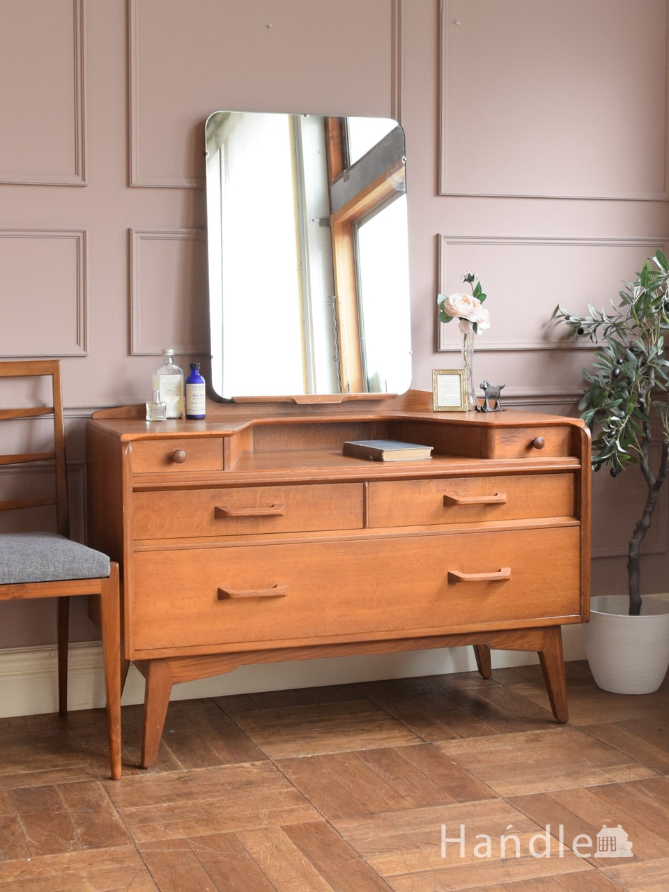 三面鏡の付いた優雅なアンティークドレッシングテーブル（鏡台）(k