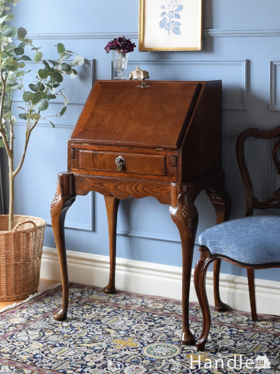 英国アンティークのライティングビューロー、オーク材とウォールナット