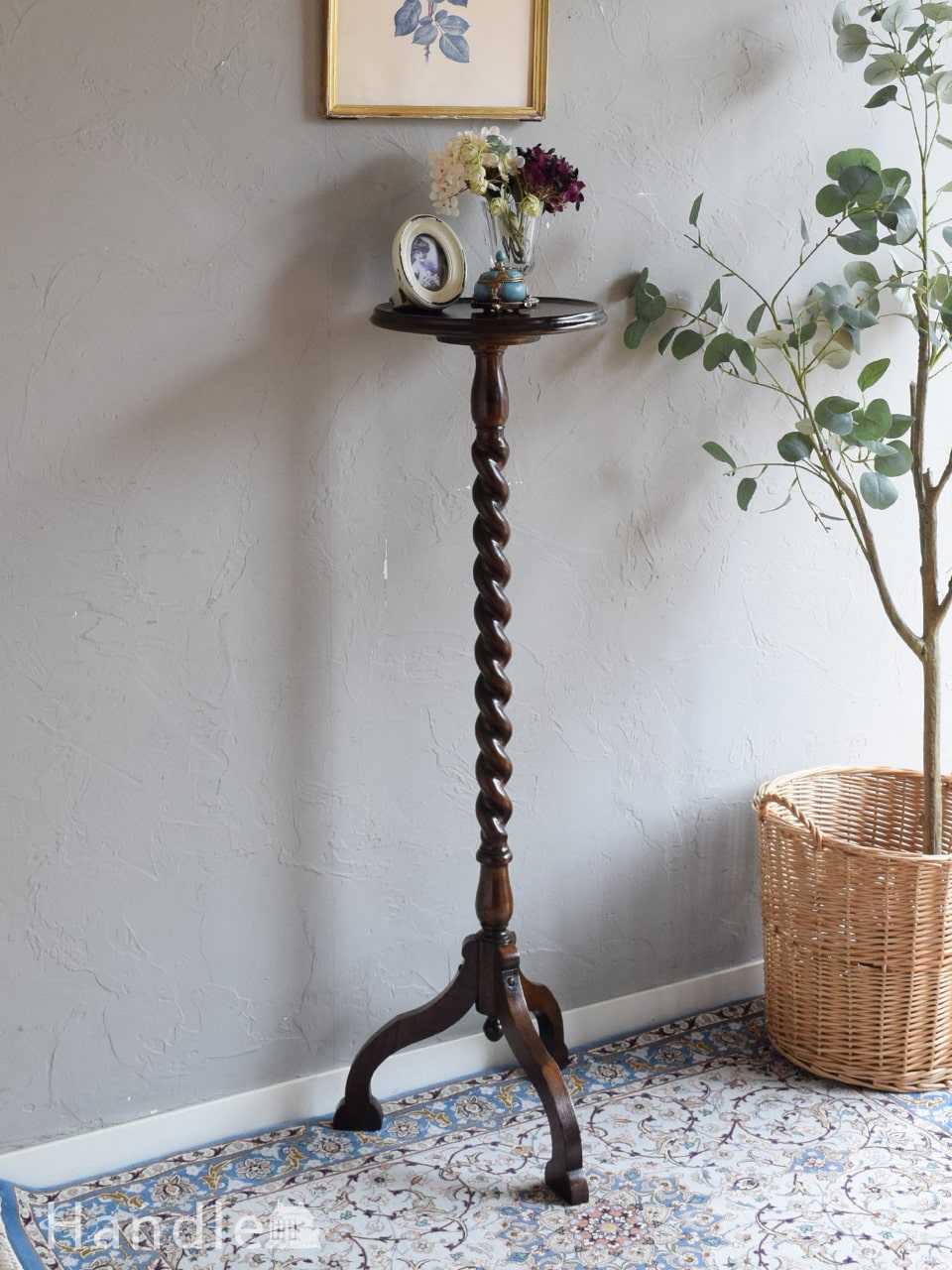 4本ツイスト脚が美しい、英国アンティークのプランツスタンド(q-1882