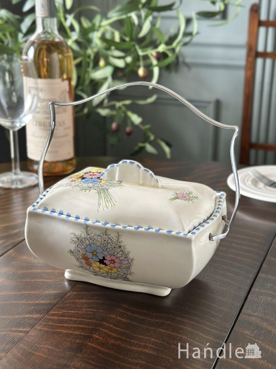 フランスから届いたうさぎ型のアンティークテリーヌポット、Michel