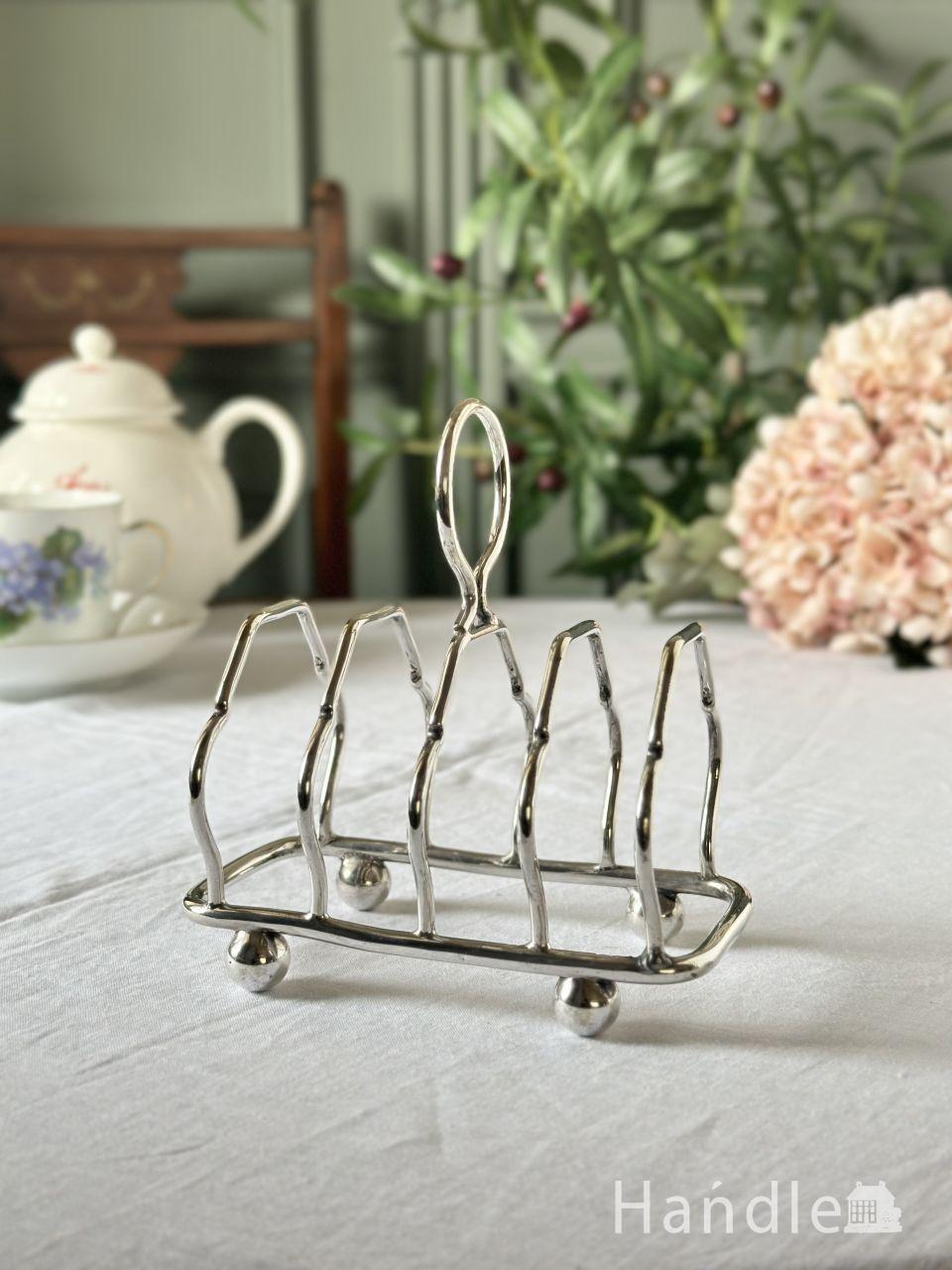 イギリスで見つけたアンティークのおしゃれな食器、ニワトリが描かれた