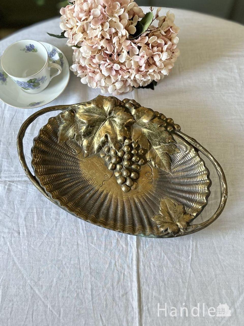 英国のアンティークシルバーの美しい器、透かし彫りの美しいシルバー